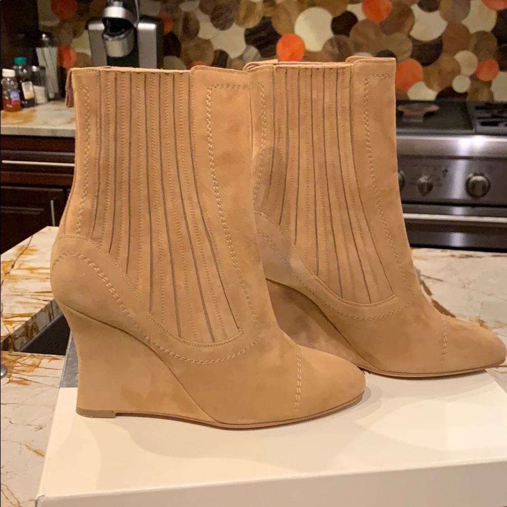 Shoes with box . Never worn